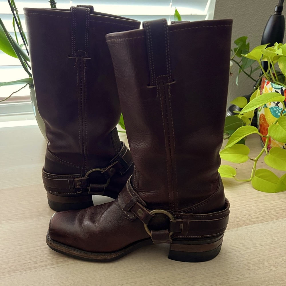 Frye harness boots women sz 7